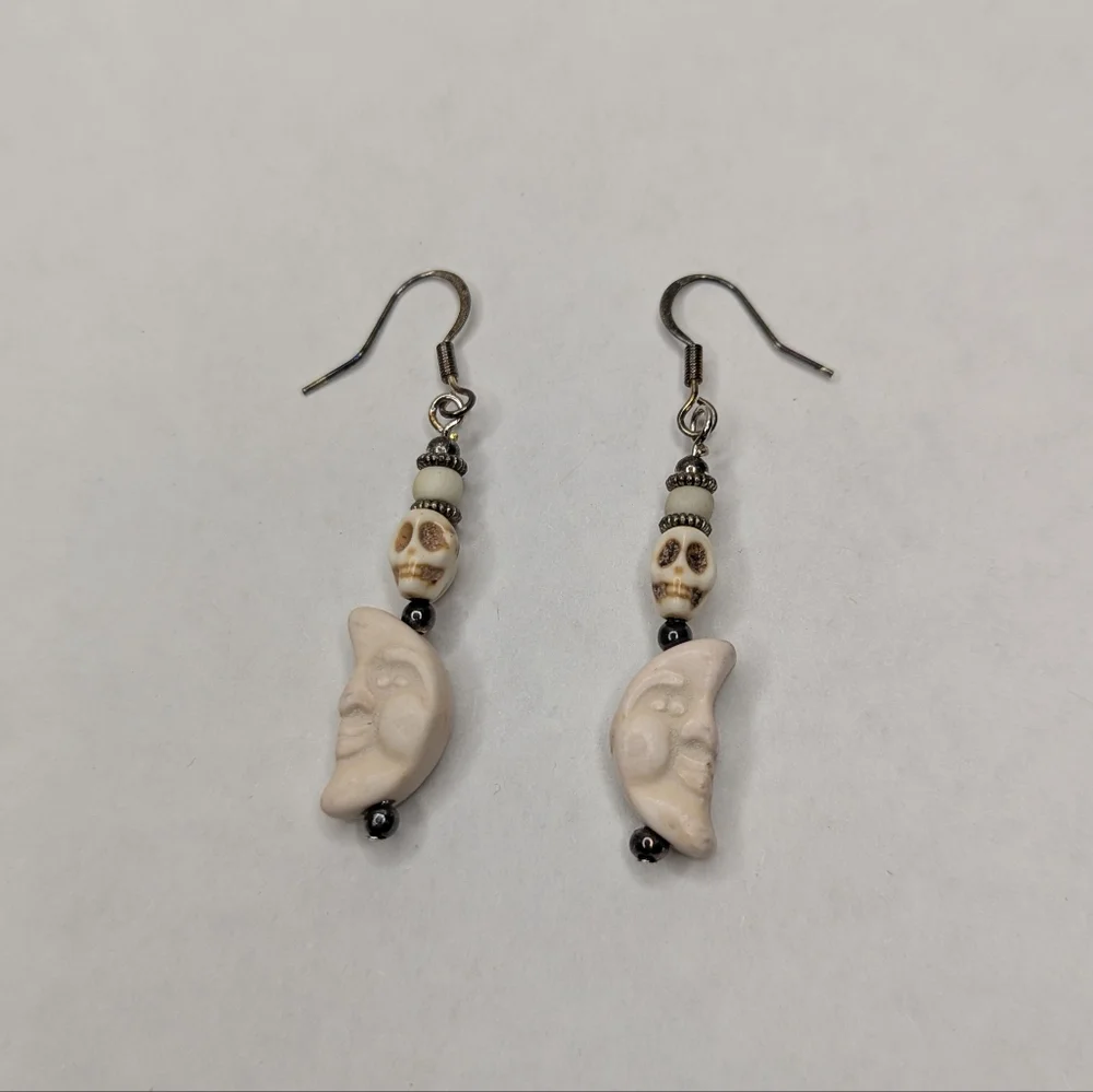 Skull and Moon Earrings - Picture 7 of 9